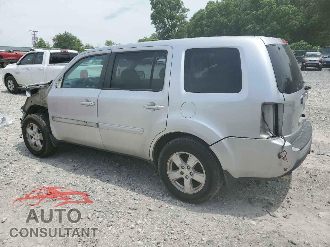 HONDA PILOT 2011 - 5FNYF4H43BB097148