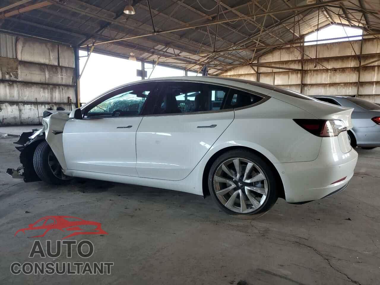 TESLA MODEL 3 2018 - 5YJ3E1EA2JF015771