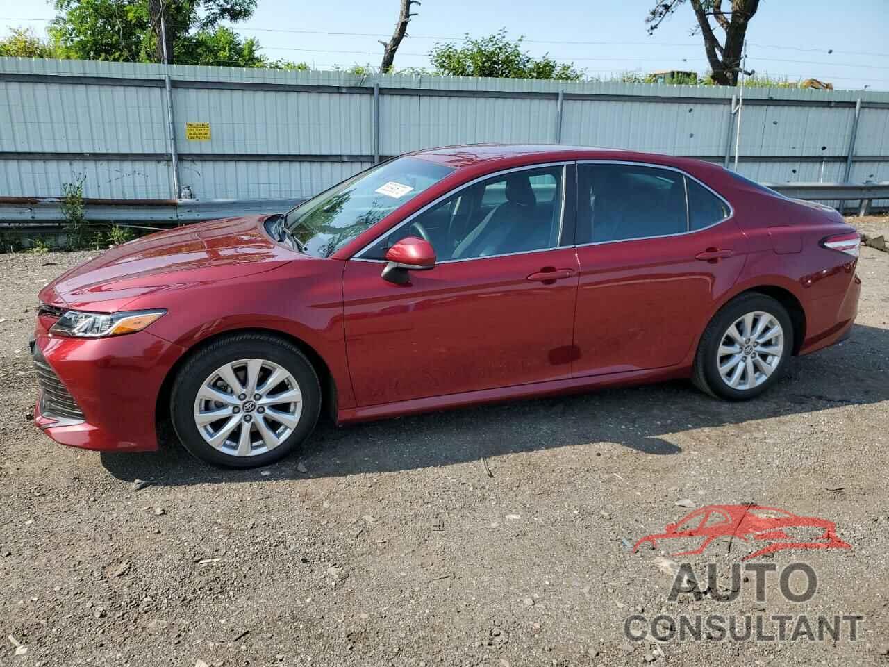 TOYOTA CAMRY 2018 - 4T1B11HK6JU536328