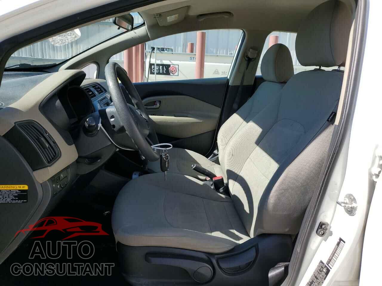 KIA RIO 2017 - KNADM4A34H6044689