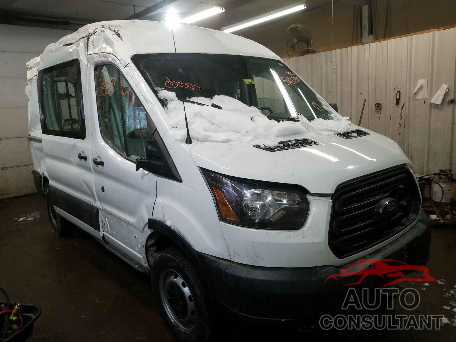 FORD TRANSIT CO 2017 - 1FTYR1CM0HKA33173