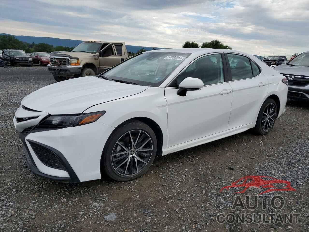 TOYOTA CAMRY 2022 - 4T1G11AK1NU677880
