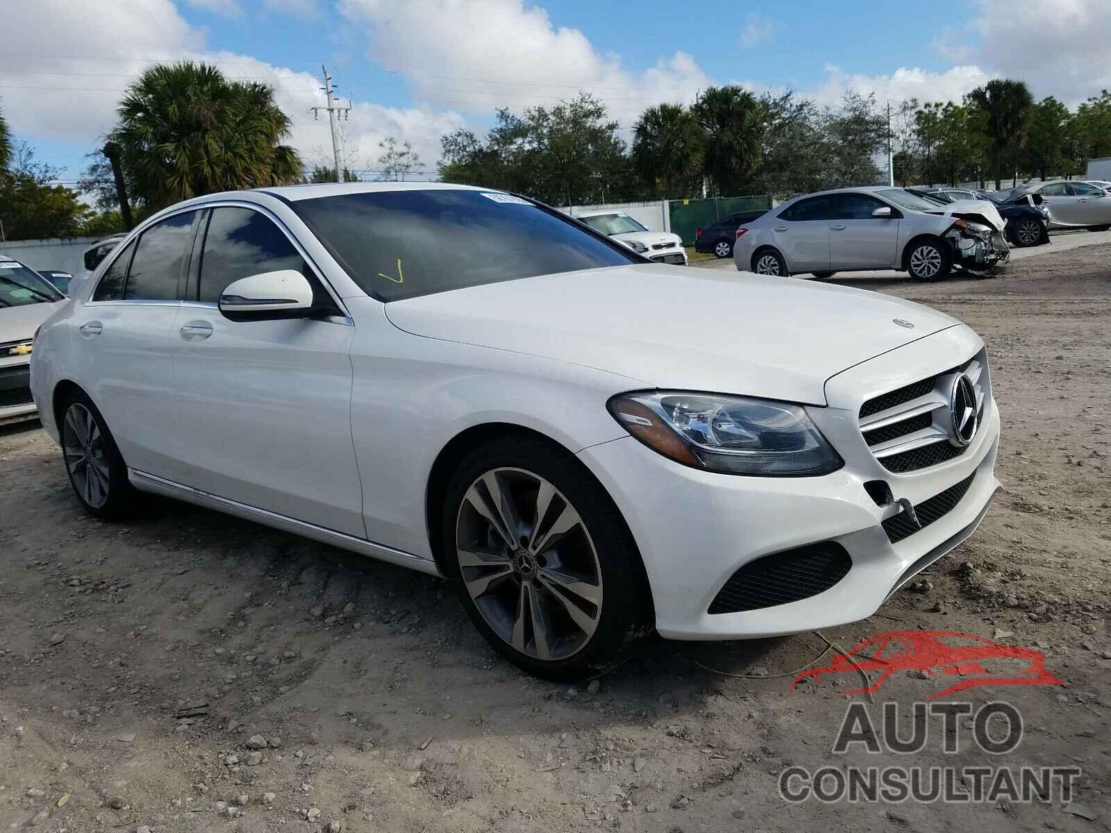 MERCEDES-BENZ C CLASS 2018 - 55SWF4JB1JU238232