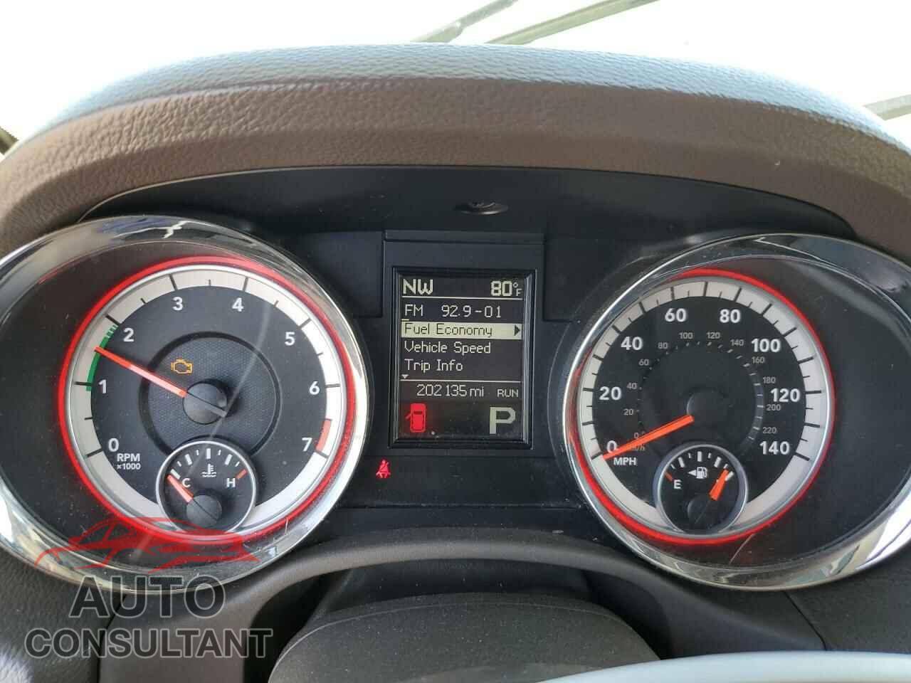 DODGE DURANGO 2013 - 1C4RDHAG8DC564411