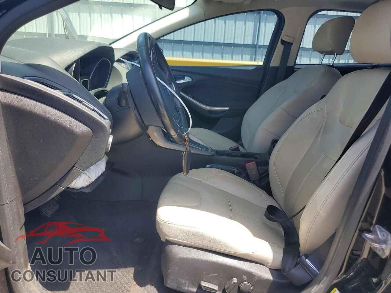 FORD FOCUS 2016 - 1FADP3N2XGL286110