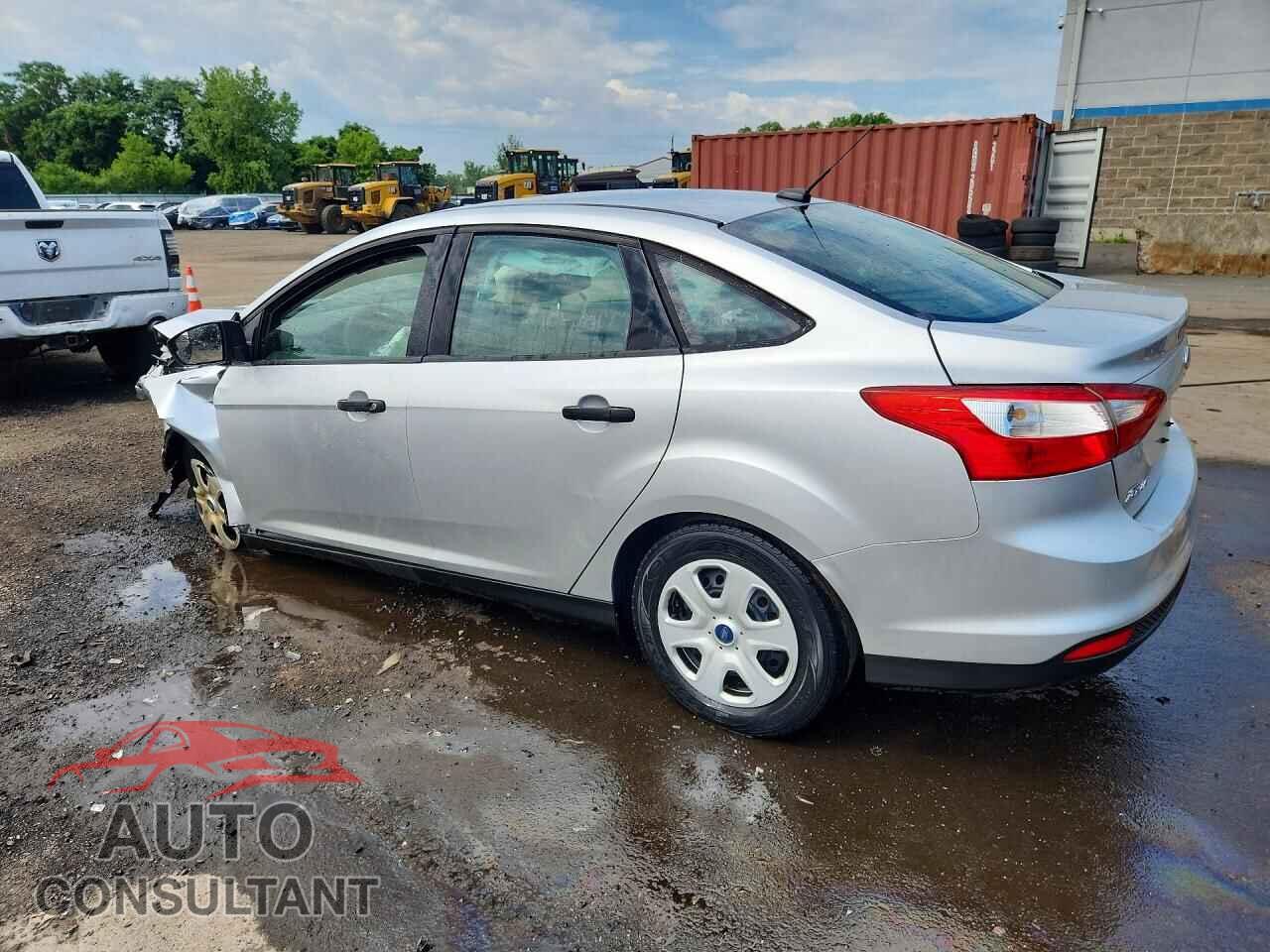 FORD FOCUS 2012 - 1FAHP3E21CL374541