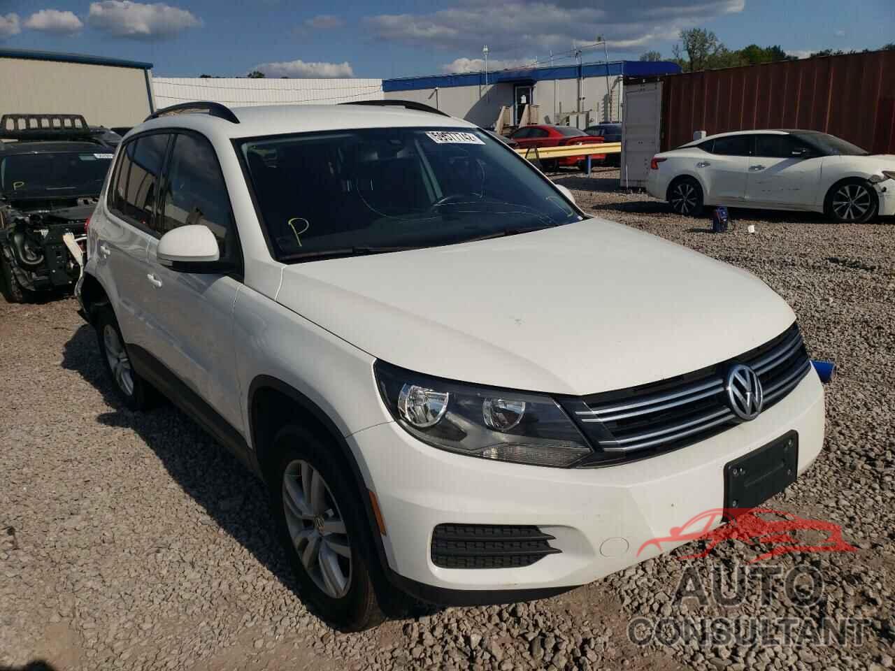 VOLKSWAGEN TIGUAN 2016 - WVGAV7AX5GK000290