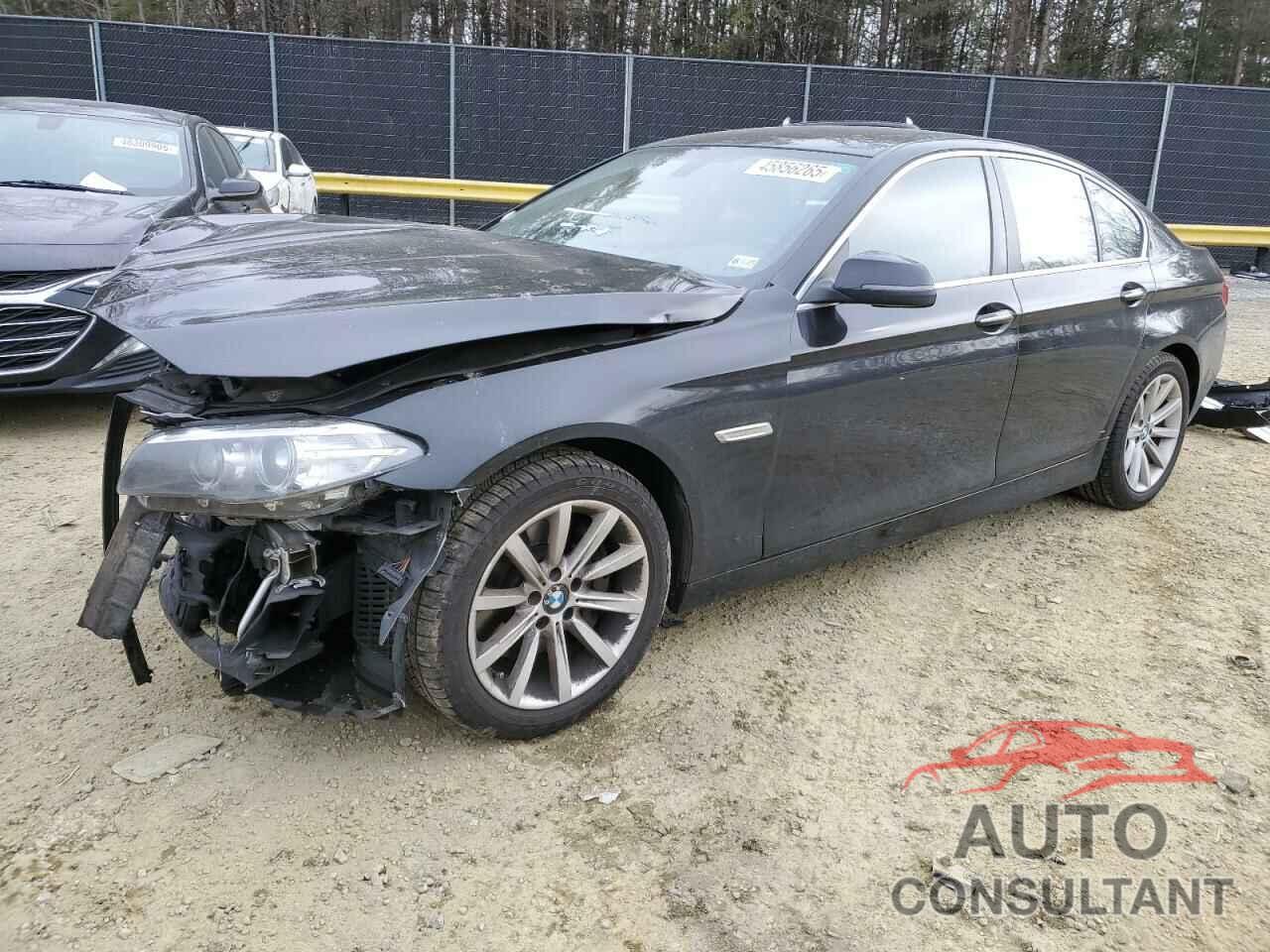 BMW 5 SERIES 2015 - WBAFV3C5XFD686924
