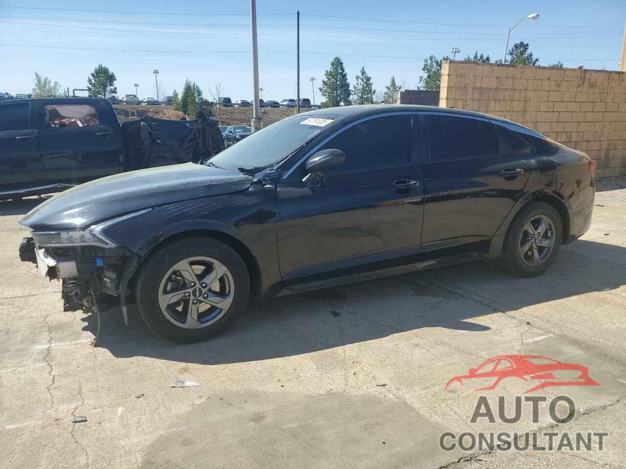 KIA K5 2022 - 5XXG14J27NG142547