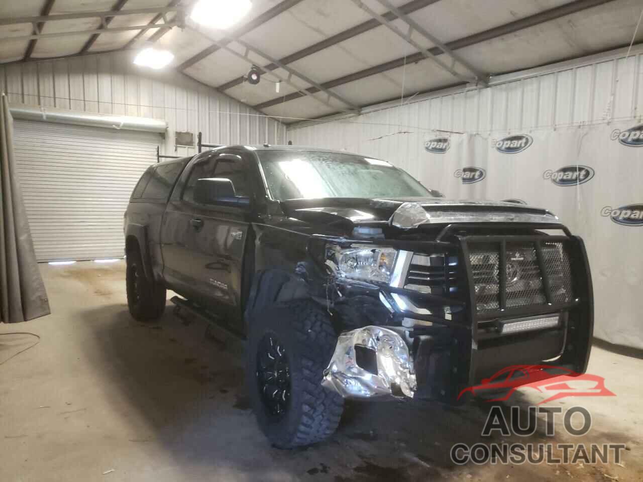 TOYOTA TUNDRA 2017 - 5TFUW5F10HX676917