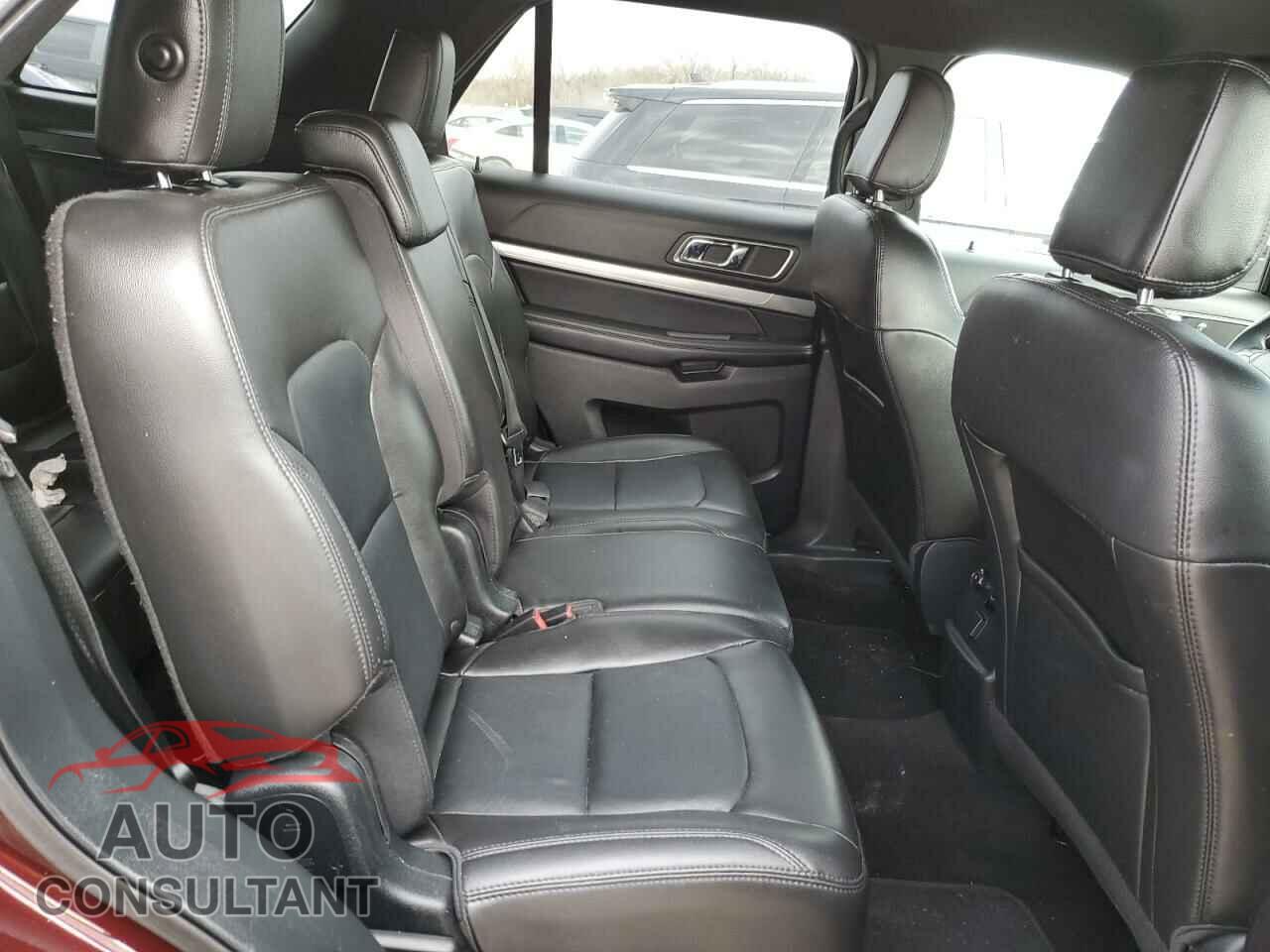 FORD EXPLORER 2018 - 1FM5K7D83JGC33481
