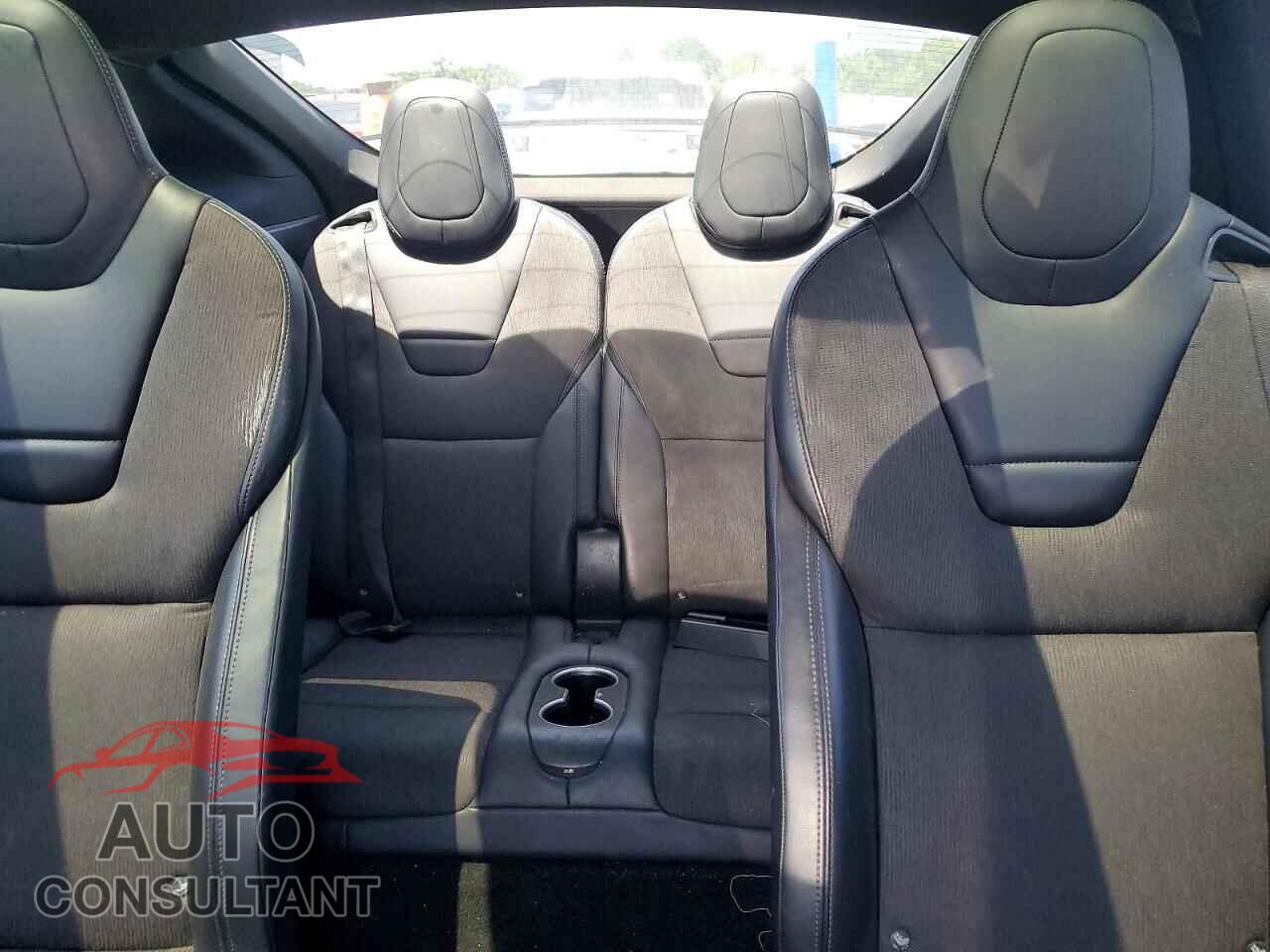 TESLA MODEL X 2016 - 5YJXCBE28GF018074
