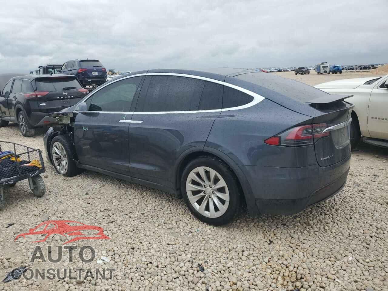TESLA MODEL X 2017 - 5YJXCBE26HF079246