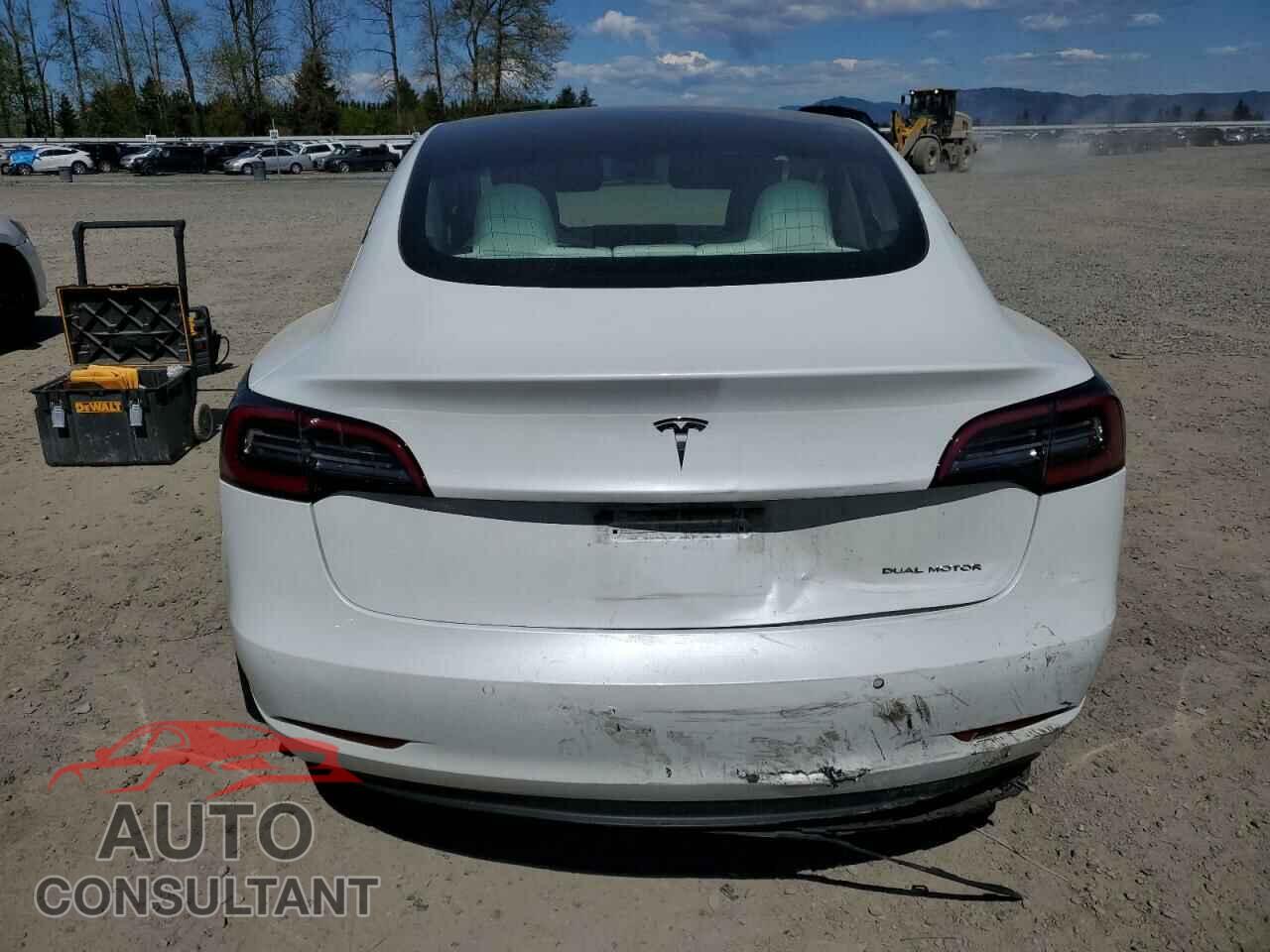 TESLA MODEL 3 2020 - 5YJ3E1EB8LF712888