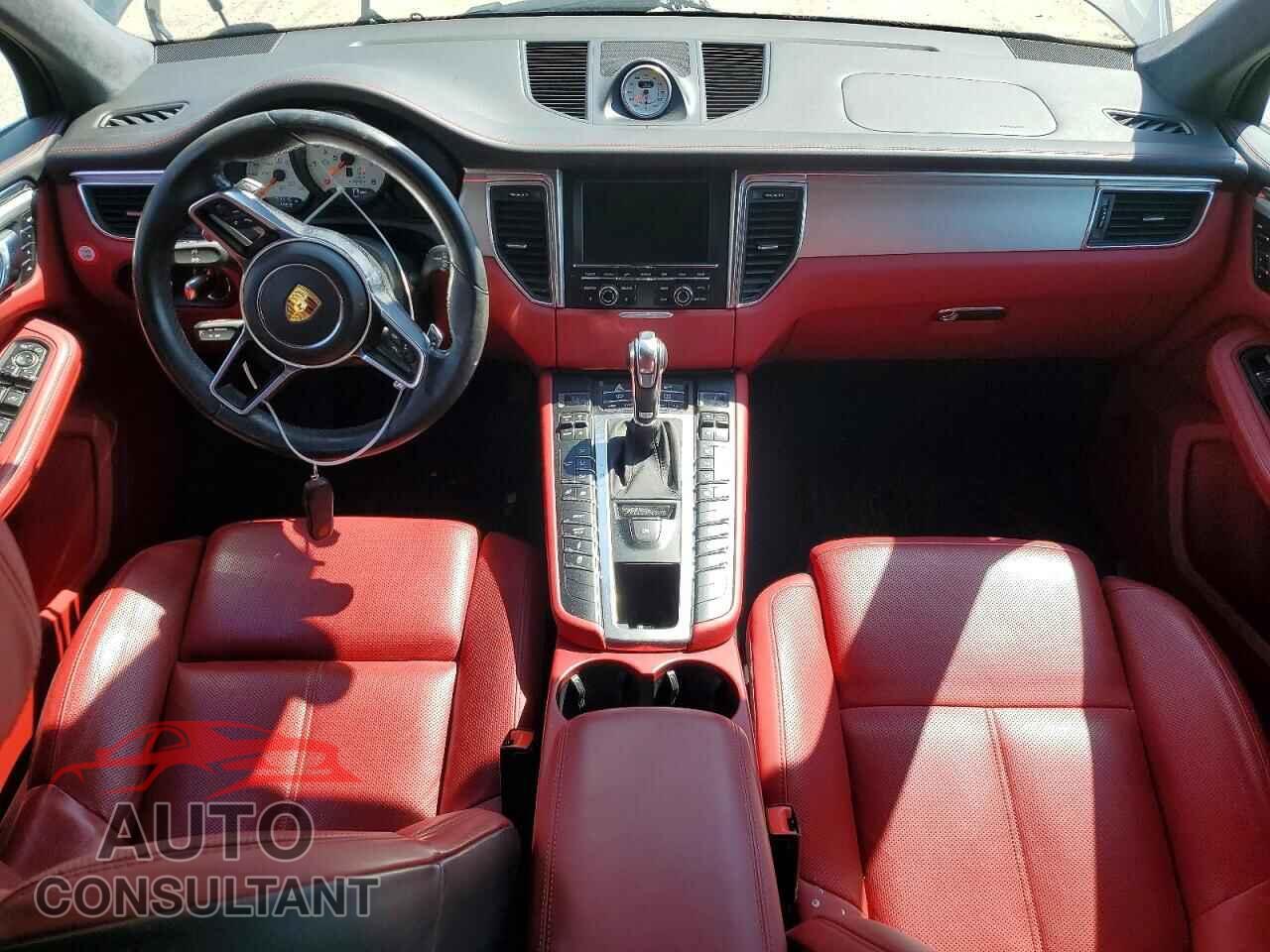 PORSCHE MACAN 2016 - WP1AF2A54GLB93561