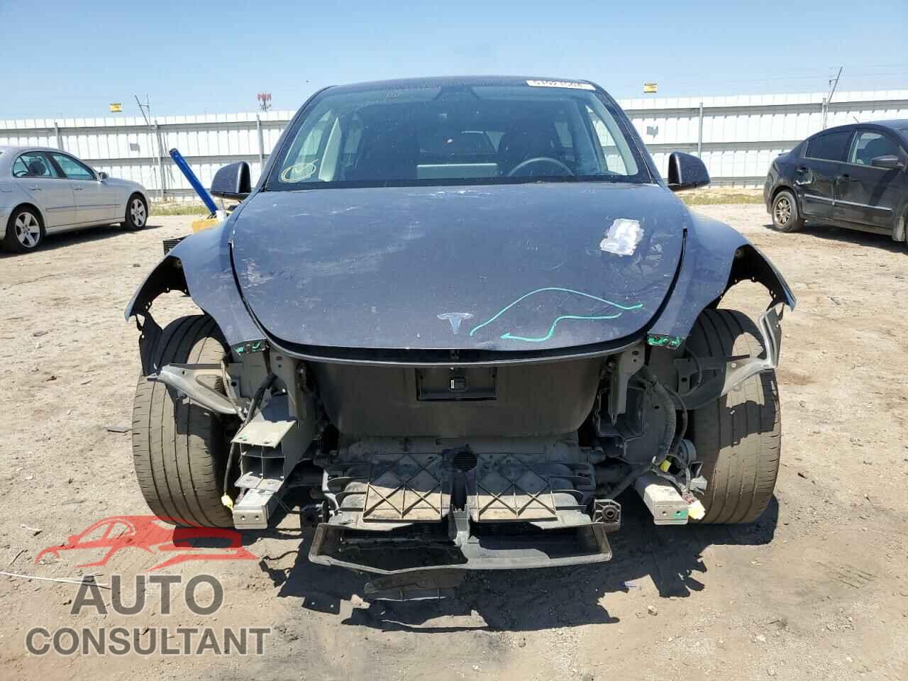 TESLA MODEL Y 2021 - 5YJYGDEE0MF278639