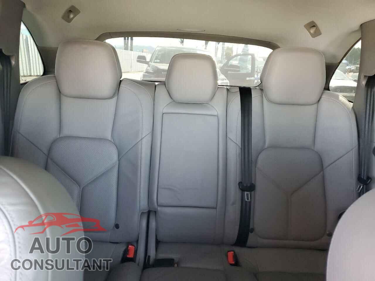 PORSCHE CAYENNE 2012 - WP1AA2A26CLA07808