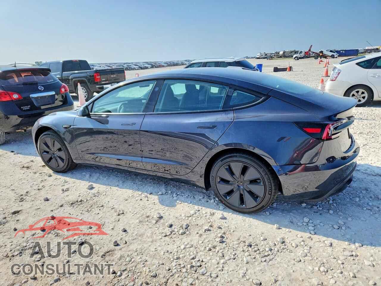 TESLA MODEL 3 2026 - 5YJ3E1EAXTF155621