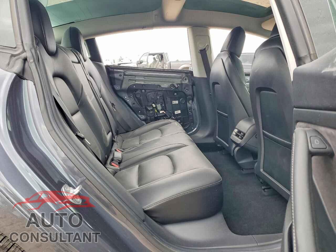 TESLA MODEL 3 2021 - 5YJ3E1EA8MF094688