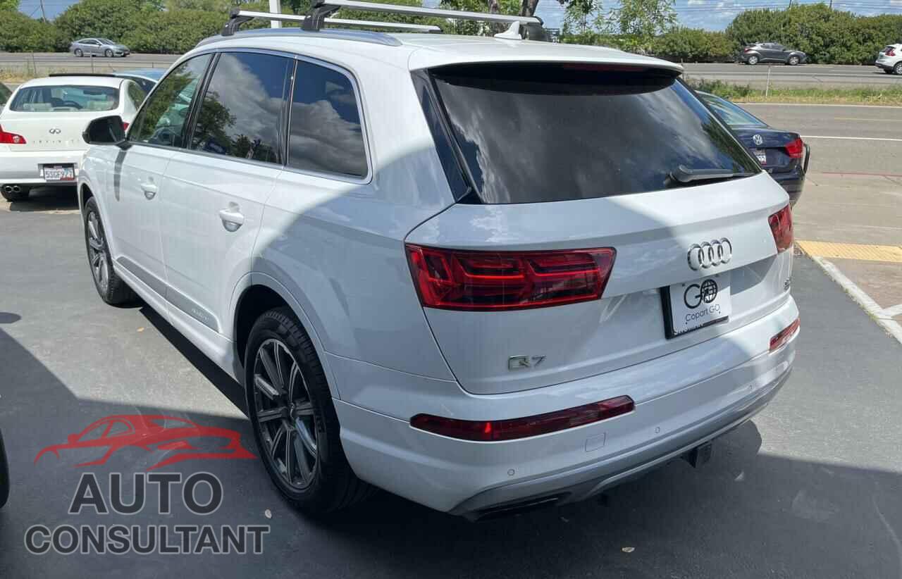 AUDI Q7 2017 - WA1LAAF75HD054591