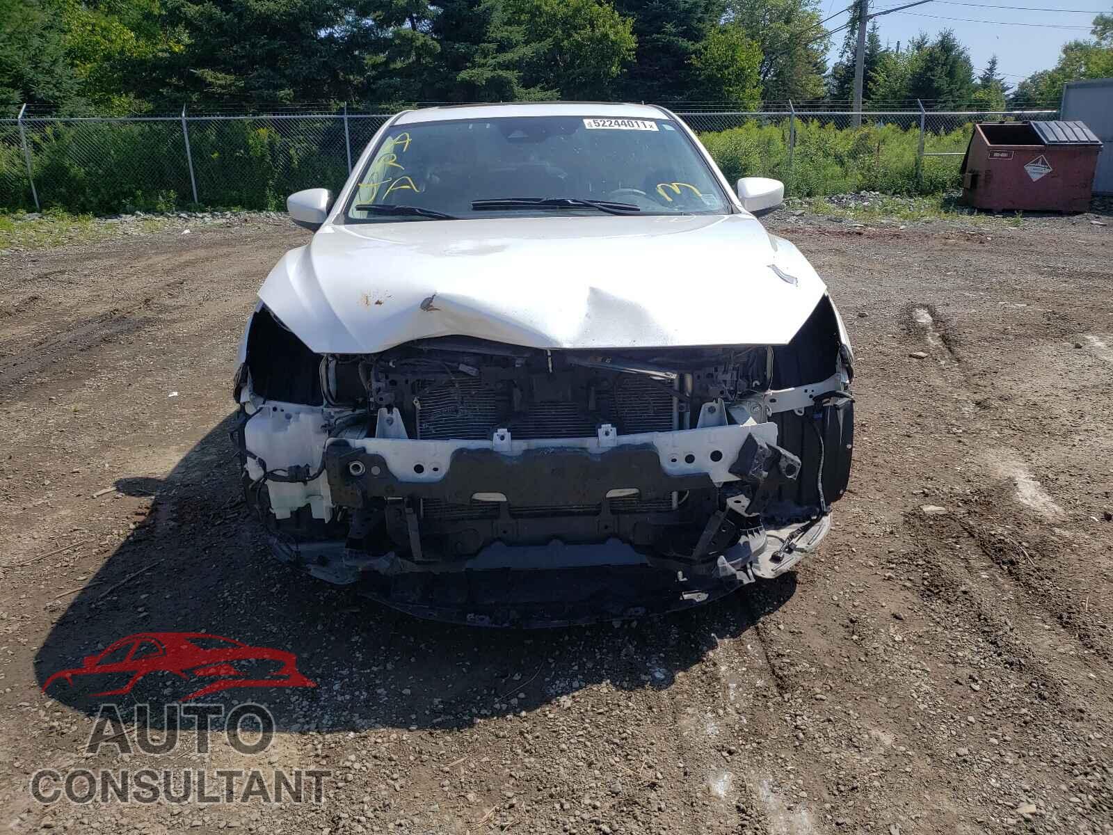 MAZDA 3 2017 - 3MZBN1V76HM124057