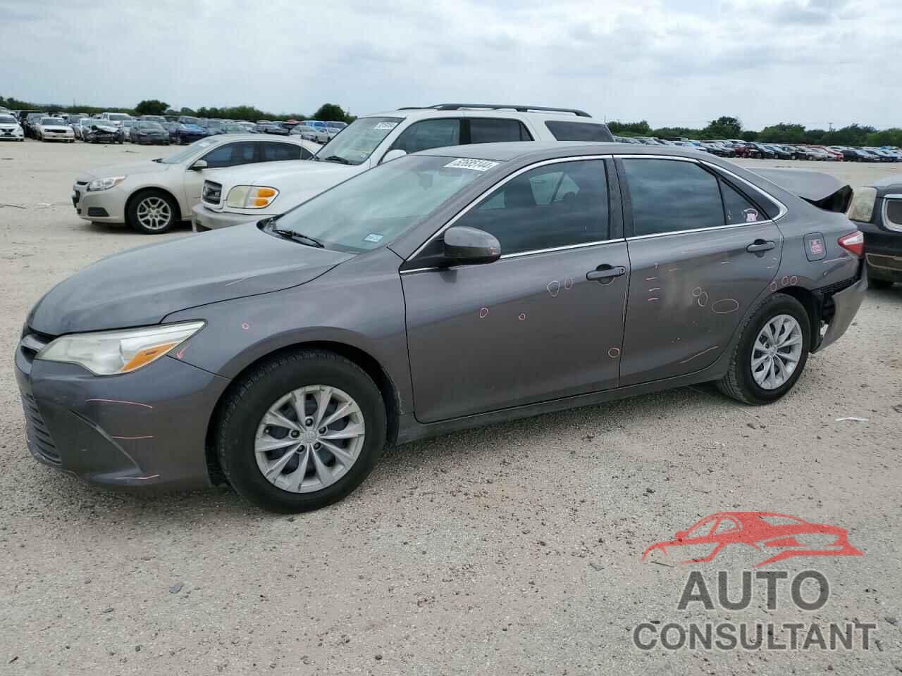 TOYOTA CAMRY 2016 - 4T4BF1FK9GR569696