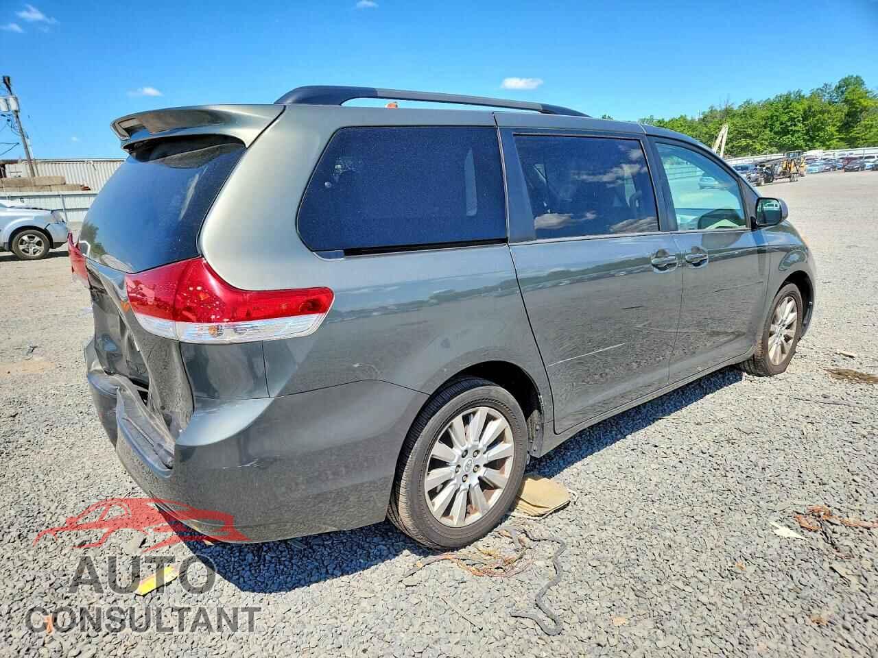 TOYOTA SIENNA 2012 - 5TDDK3DC2CS044374