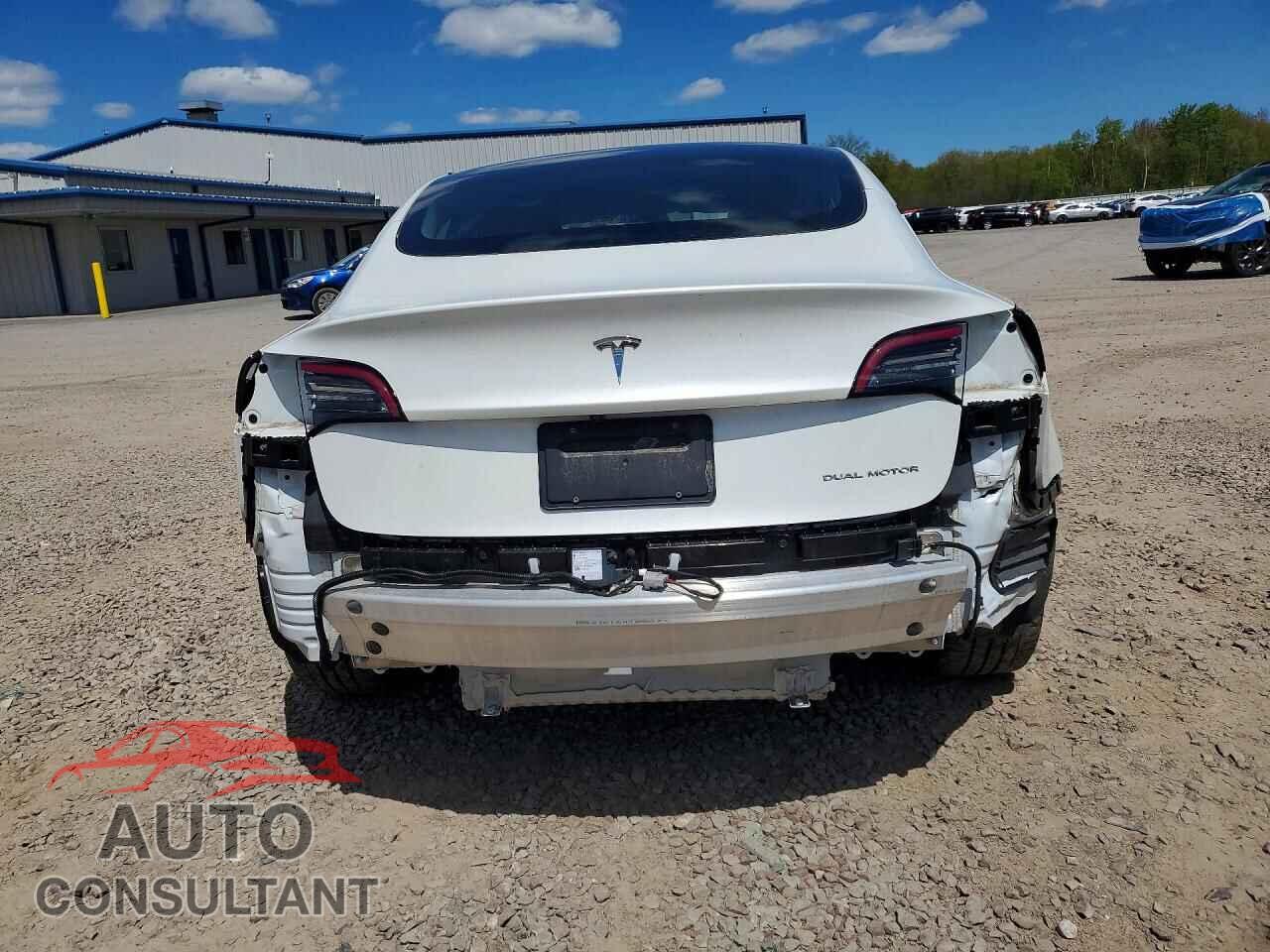 TESLA MODEL 3 2022 - 5YJ3E1EB6NF199899