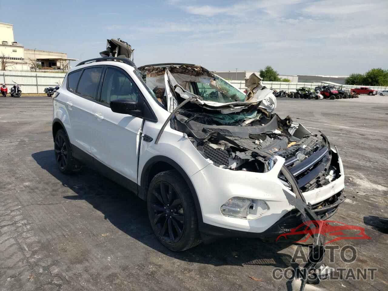 FORD ESCAPE 2018 - 1FMCU9GD3JUB41794