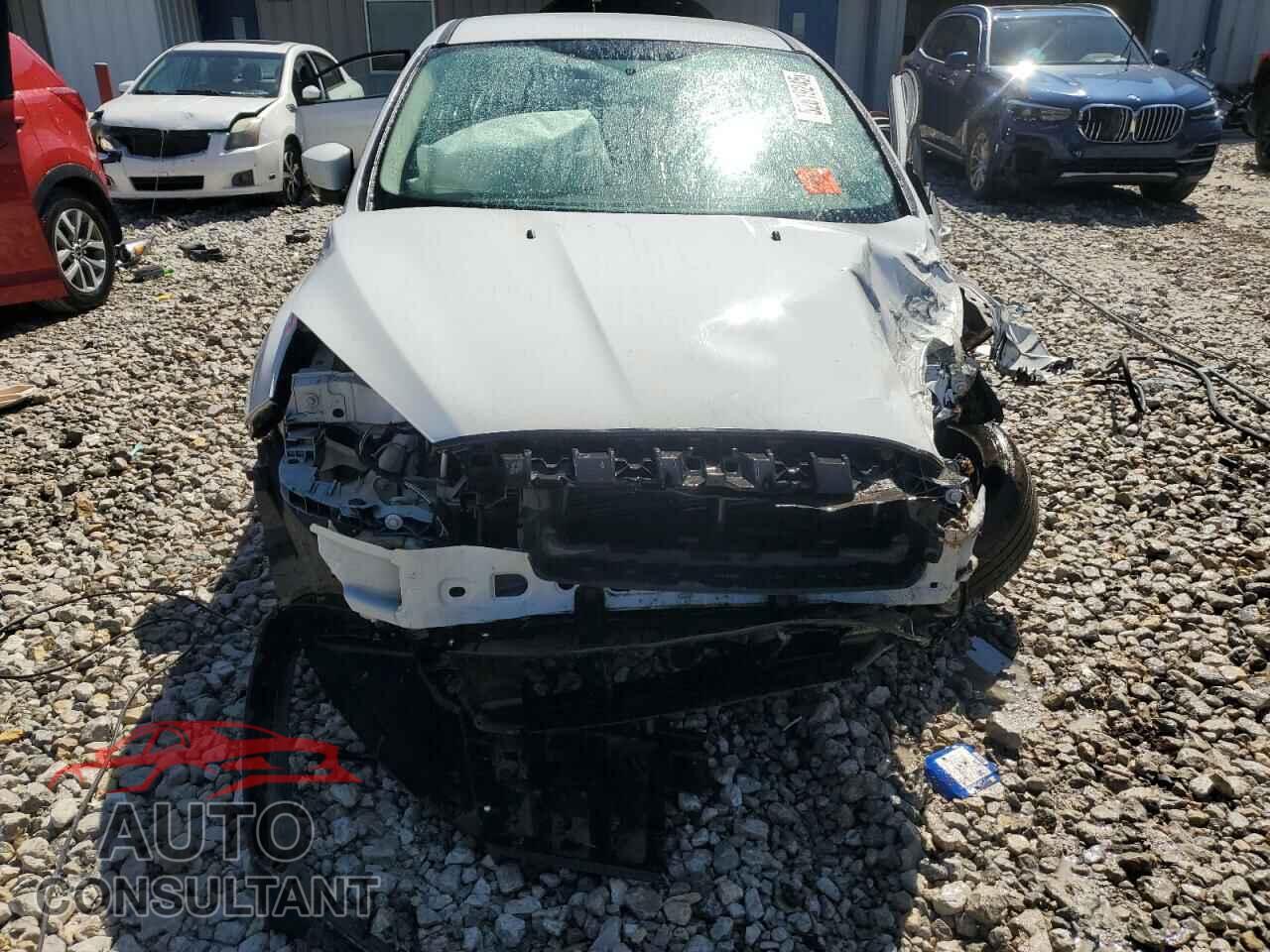 FORD FOCUS 2017 - 1FADP3K2XHL210067