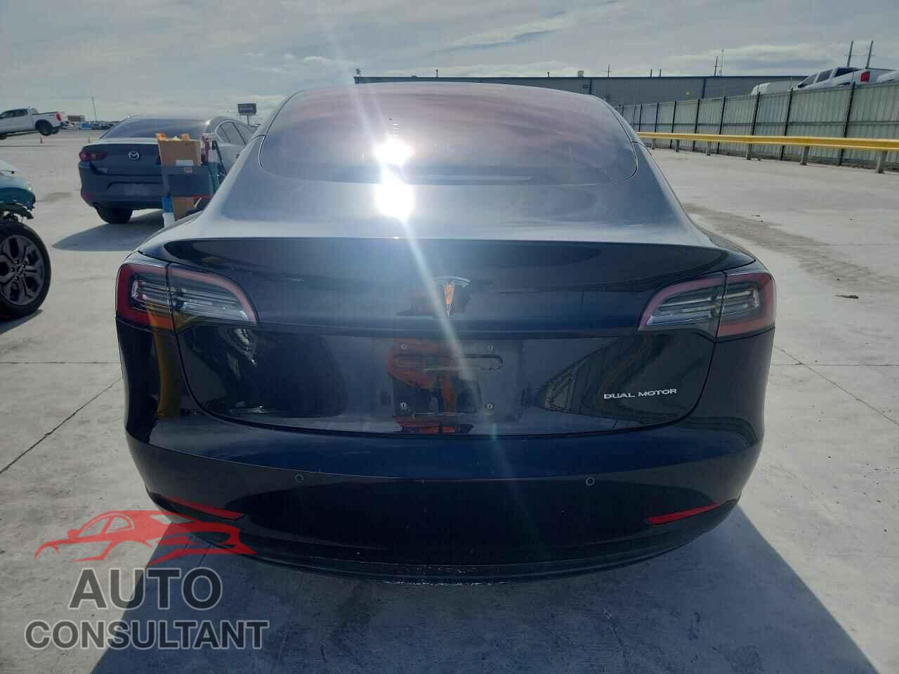 TESLA MODEL 3 2018 - 5YJ3E1EB1JF178534