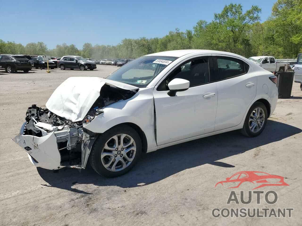 TOYOTA YARIS 2018 - 3MYDLBYV8JY320681