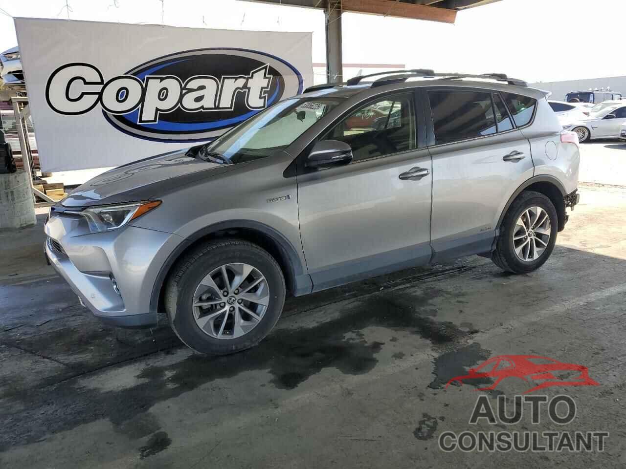 TOYOTA RAV4 2017 - JTMRJREV8HD077216