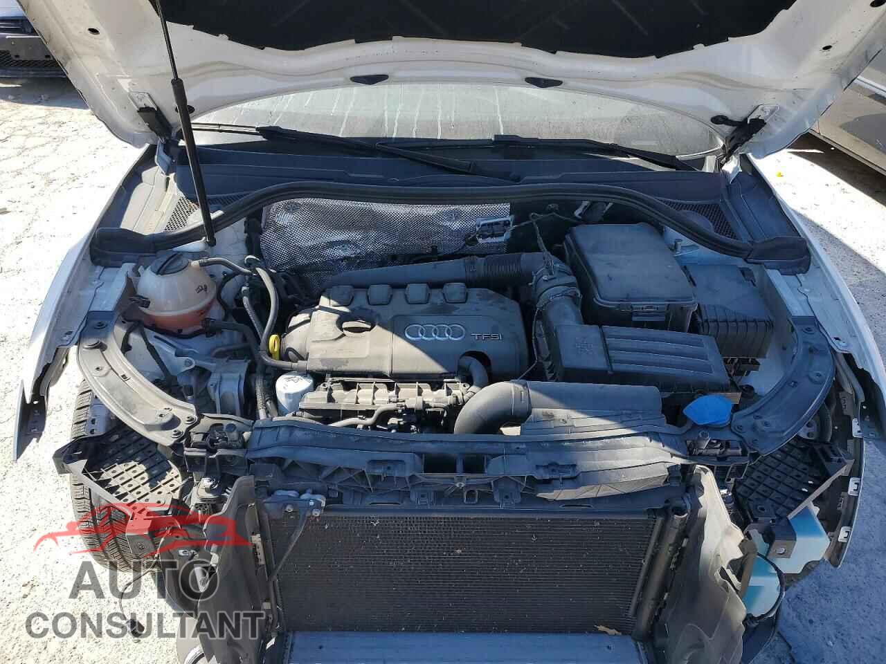 AUDI Q3 2017 - WA1ECCFS0HR012447