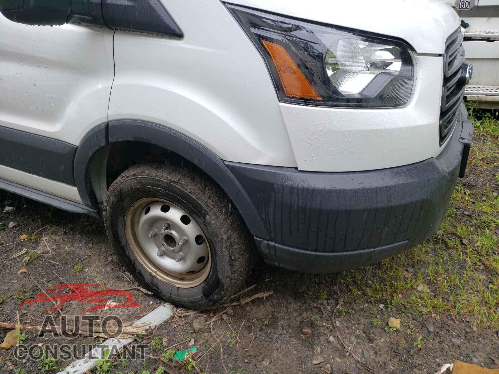 FORD TRANSIT CO 2018 - 1FTYR2CM4JKB44840