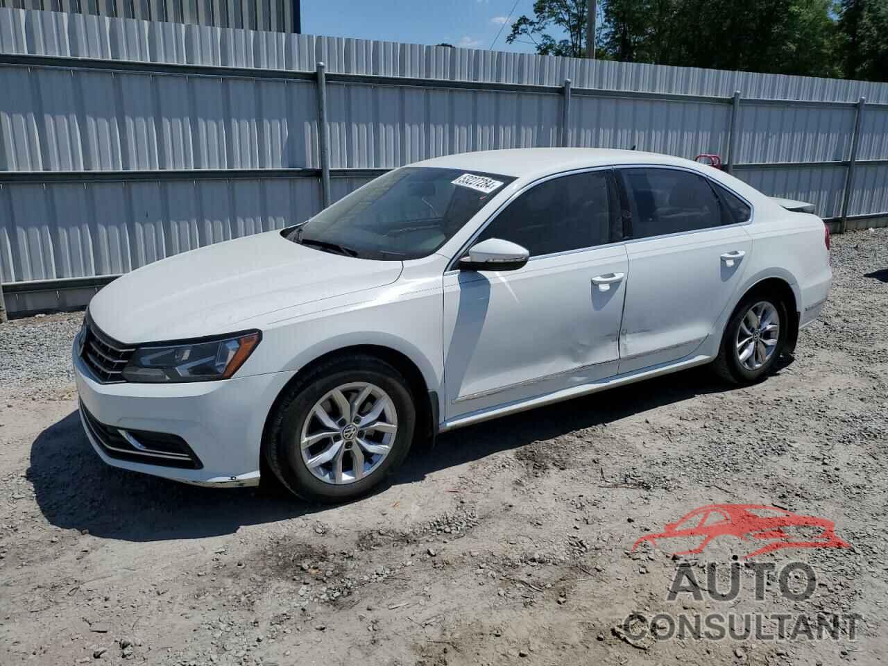 VOLKSWAGEN PASSAT 2017 - 1VWAT7A37HC083138