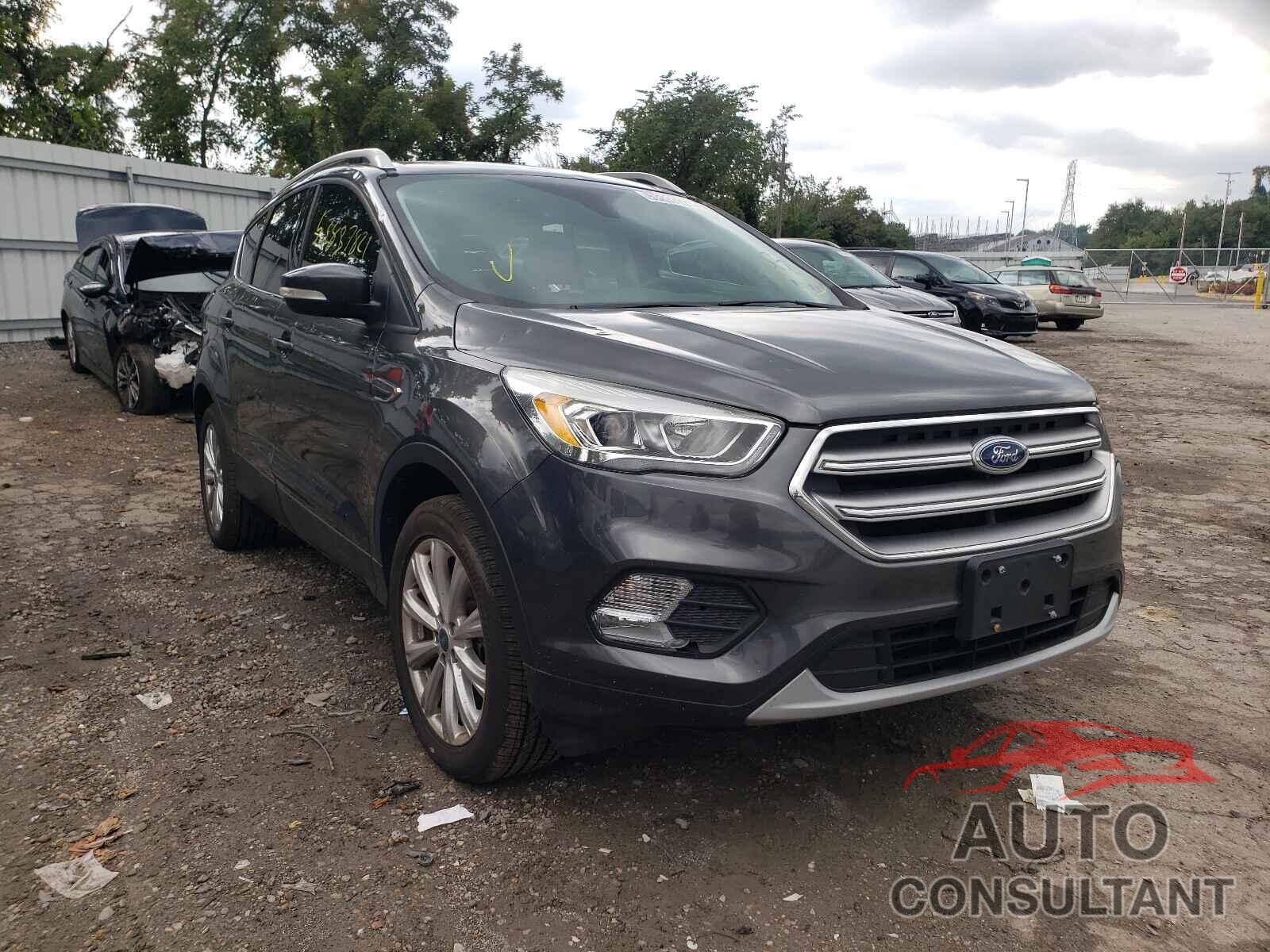 FORD ESCAPE 2017 - 1FMCU9J94HUA32243