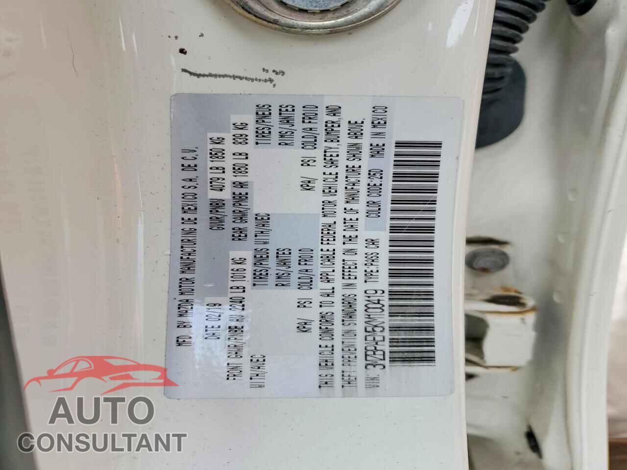 MAZDA 3 2019 - 3MZBPAEM5KM100419