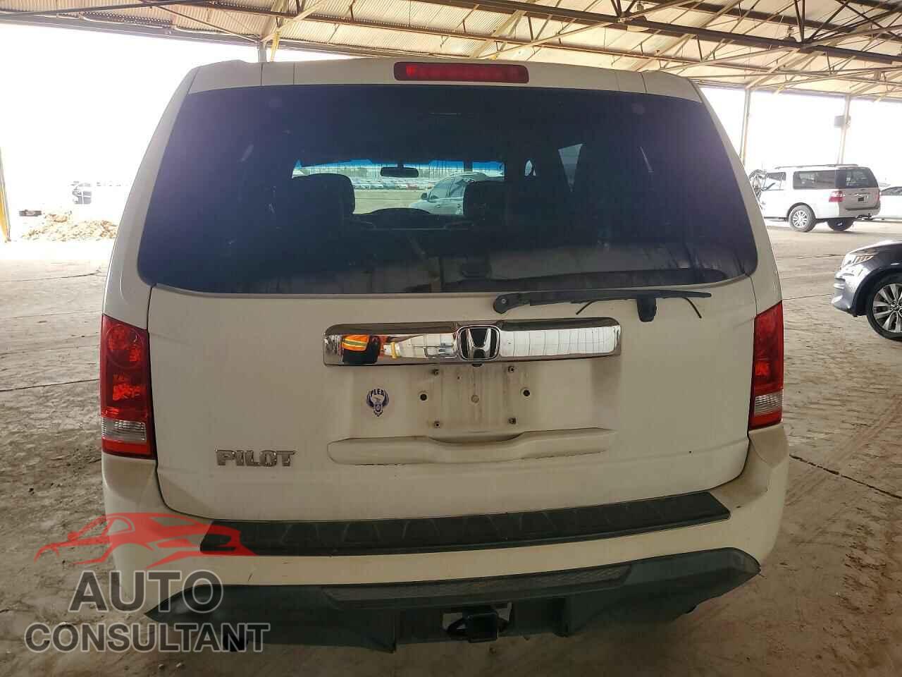 HONDA PILOT 2015 - 5FNYF3H20FB029873
