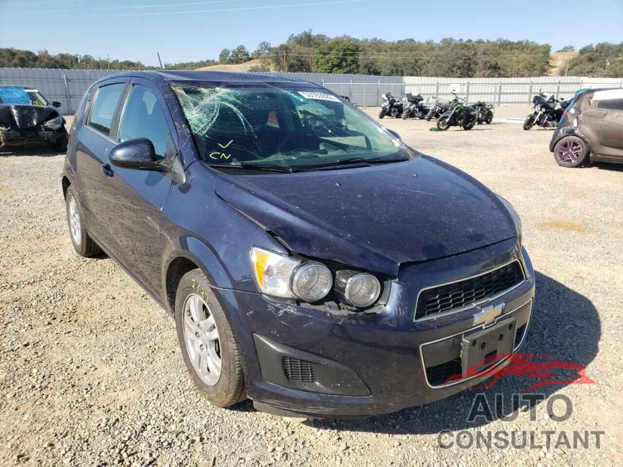 CHEVROLET SONIC 2016 - 1G1JC6SB6G4101150