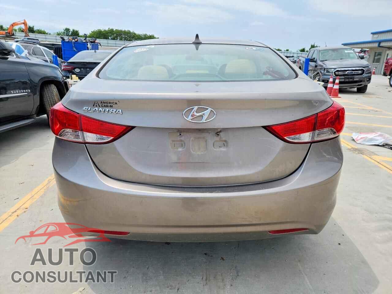 HYUNDAI ELANTRA 2013 - 5NPDH4AE8DH331221