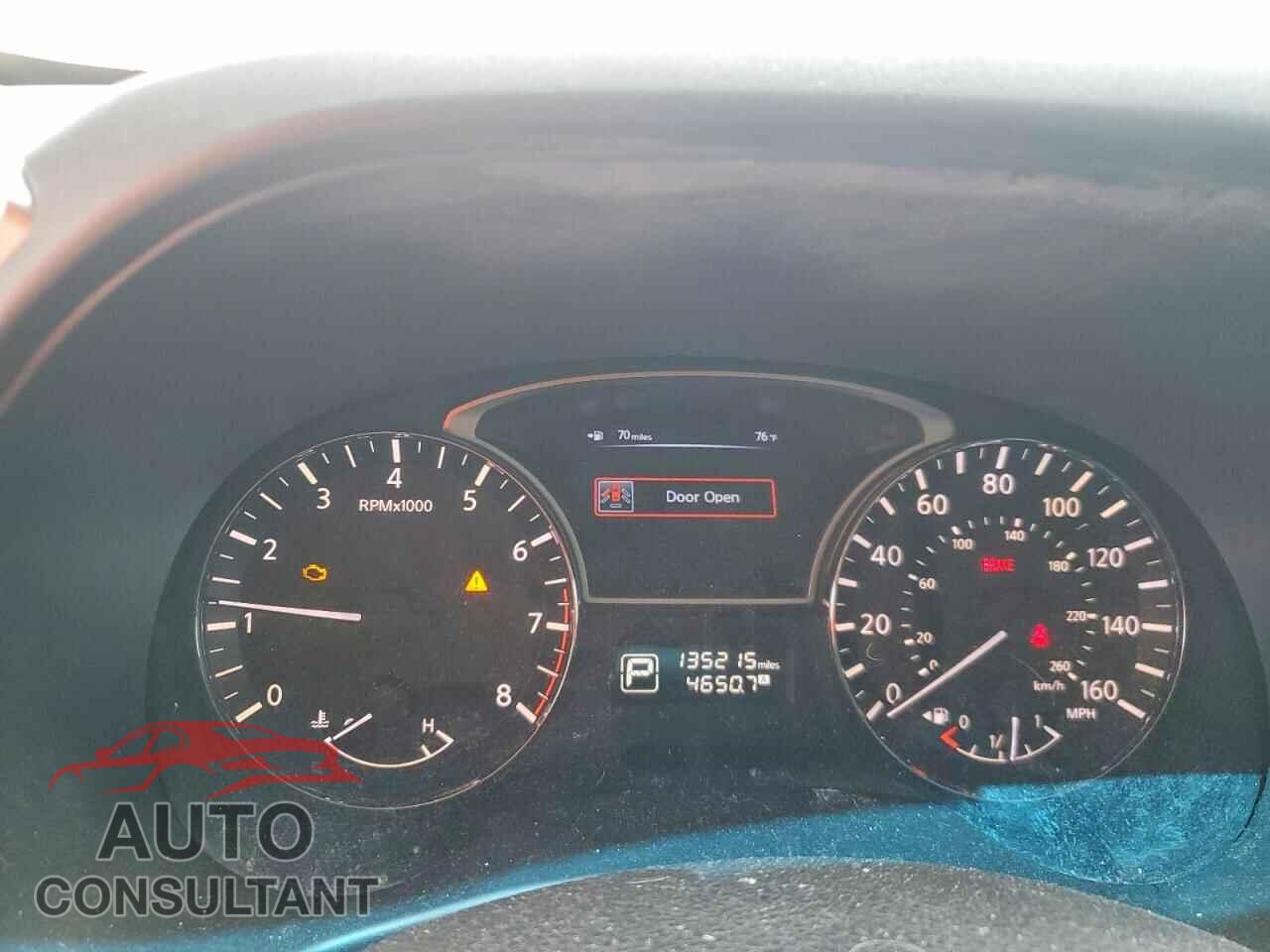 NISSAN PATHFINDER 2013 - 5N1AR2MN3DC647357