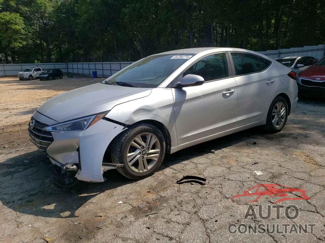 HYUNDAI ELANTRA 2019 - 5NPD84LF3KH420276