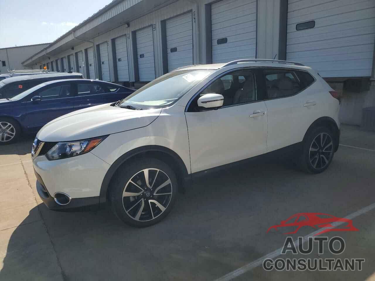 NISSAN ROGUE 2018 - JN1BJ1CP5JW104604