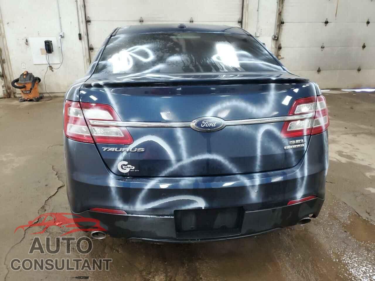 FORD TAURUS 2016 - 1FAHP2E80GG100695