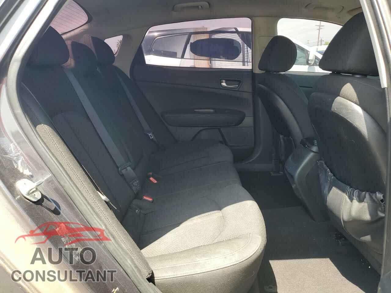 KIA OPTIMA 2017 - 5XXGT4L31HG167335