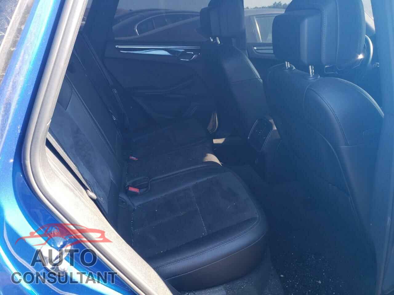PORSCHE MACAN 2017 - WP1AA2A55HLB04287