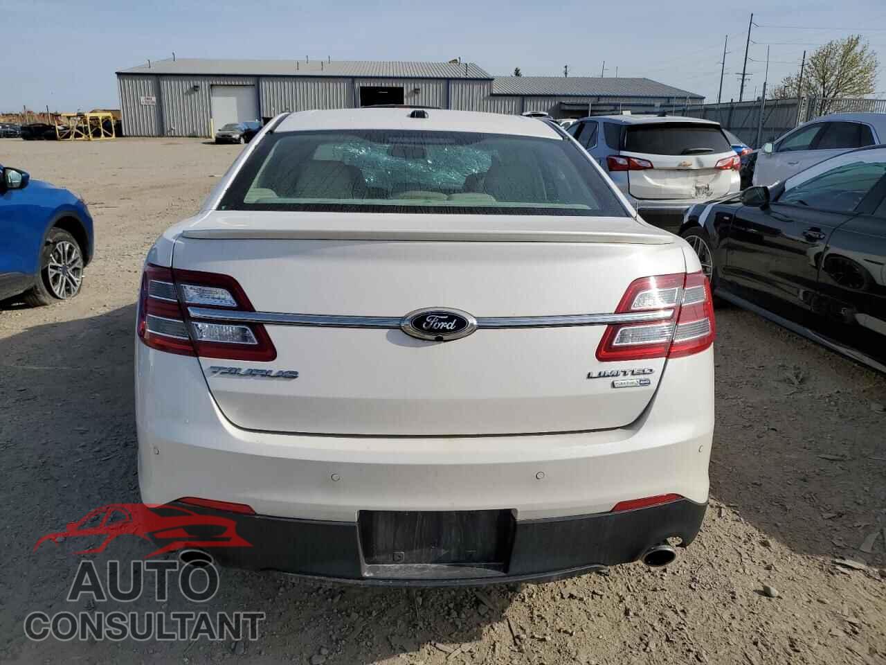 FORD TAURUS 2017 - 1FAHP2J82HG115903