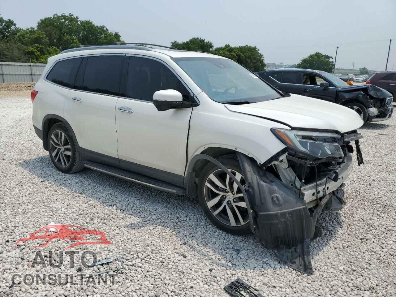 HONDA PILOT 2017 - 5FNYF5H97HB005405
