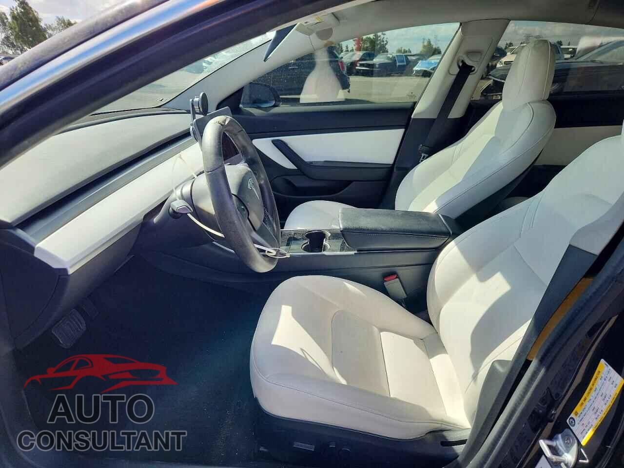 TESLA MODEL 3 2020 - 5YJ3E1EA2LF744095